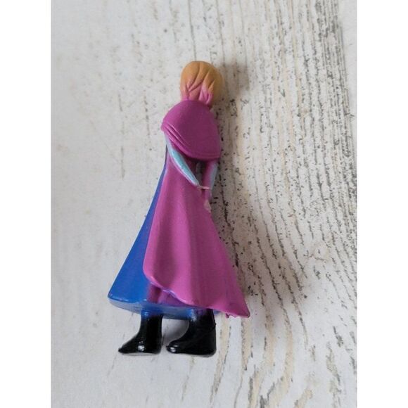 Miniature anna Frozen princess Disney toy figure - Picture 2 of 3